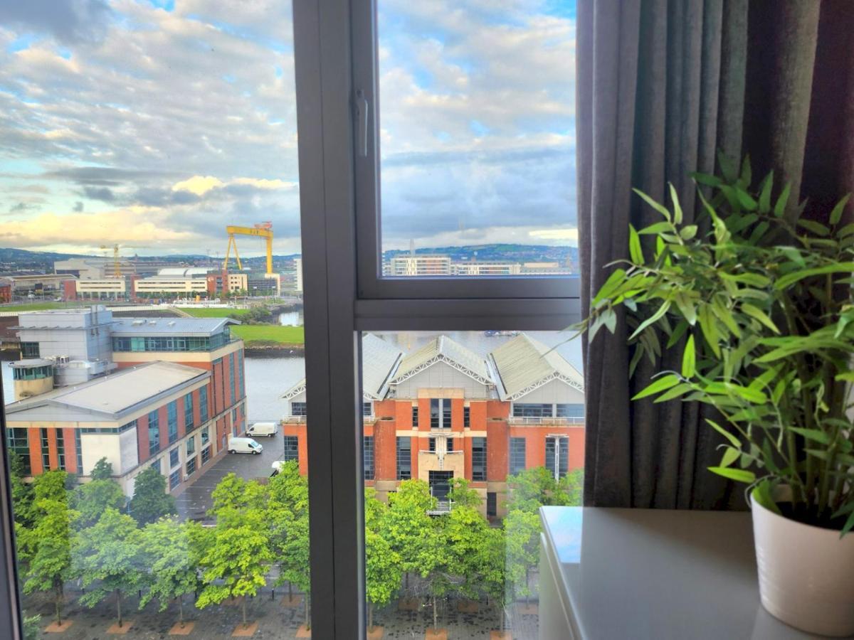 Pass The Keys Stunning Penthouse With Balcony Sunset Views Apartment Belfast Exterior photo
