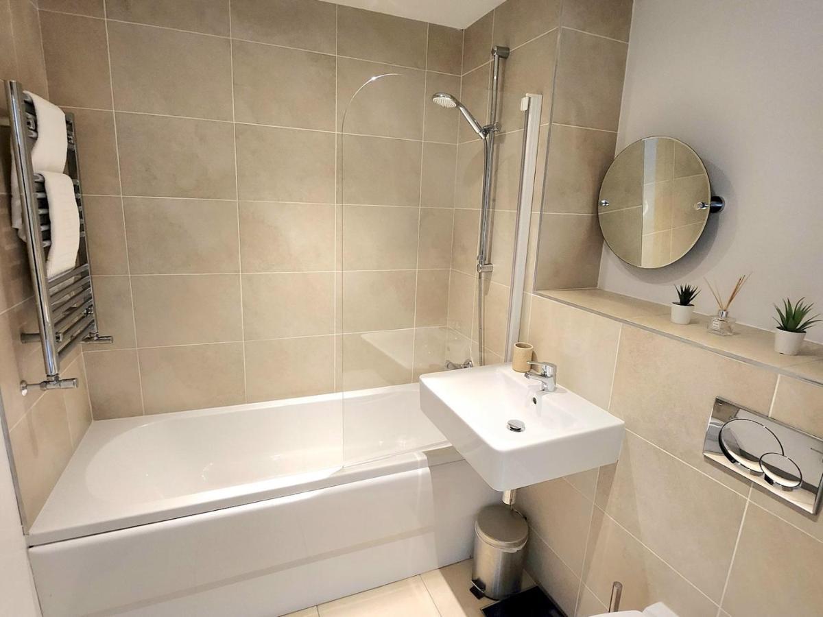 Pass The Keys Stunning Penthouse With Balcony Sunset Views Apartment Belfast Exterior photo