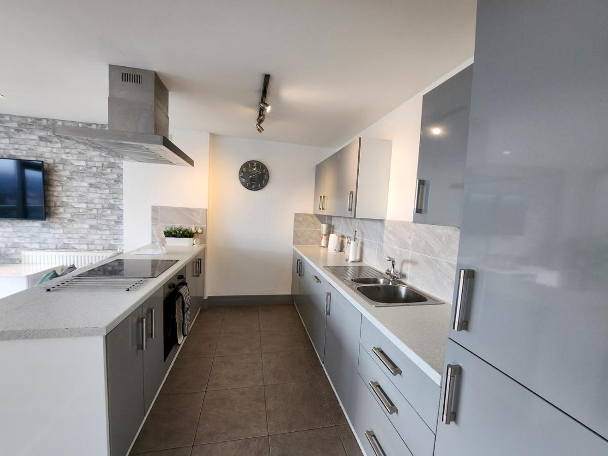 Pass The Keys Stunning Penthouse With Balcony Sunset Views Apartment Belfast Exterior photo